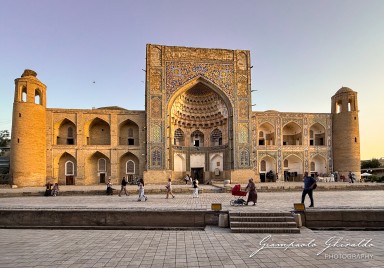 2025-04-14_Uzbekistan-Antonella-1168-549.jpg